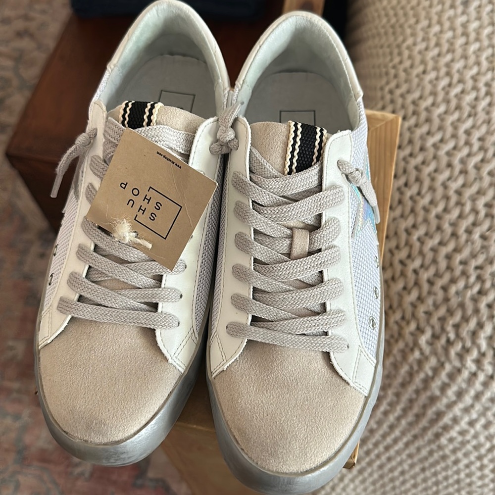 SHUSHOP brand new, never worn. Size 7.5.